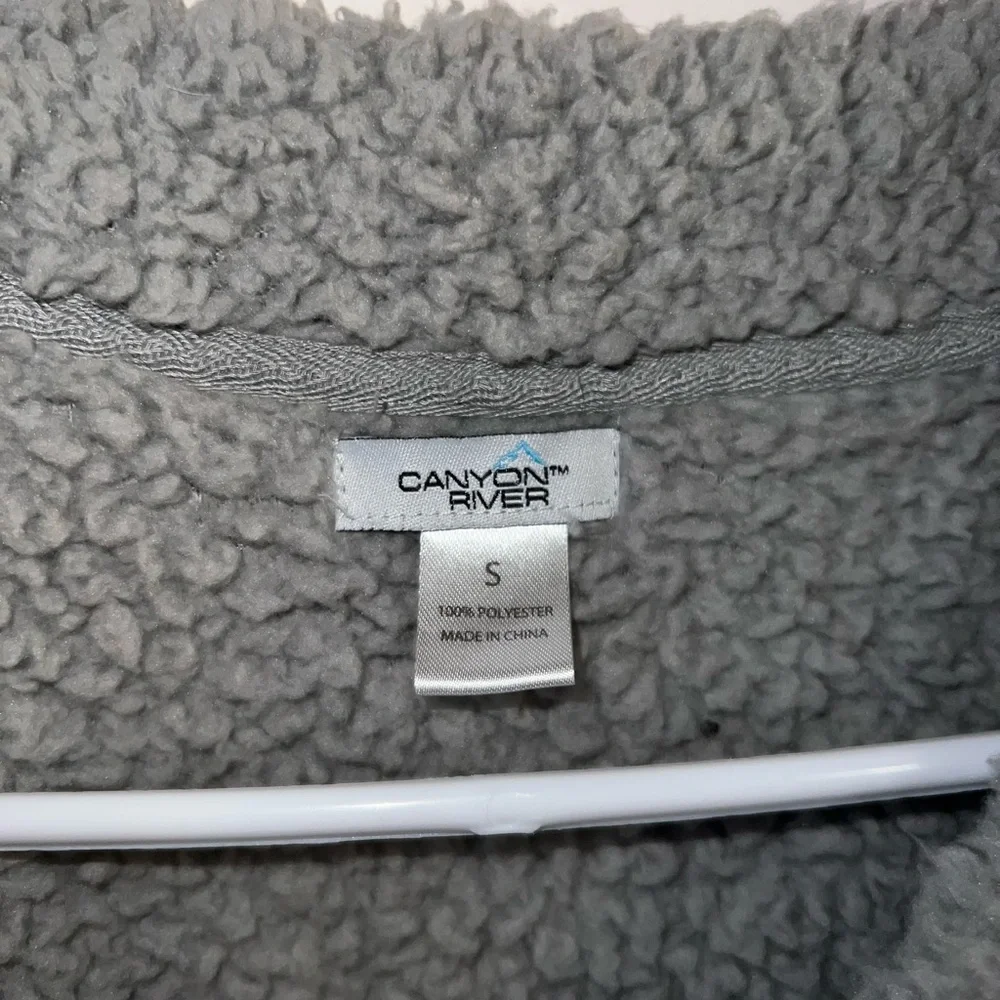 Grey Sweater - Picture 3 of 3